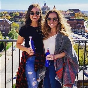 Meet your Posher, Maggie